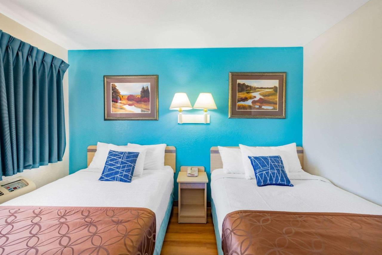 Travelodge By Wyndham Hotel